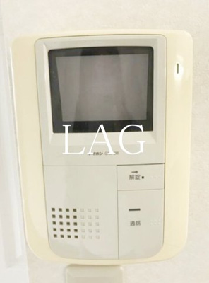 【セキュリティ】 | カーサ・フォンタナ | モニター付きインターフォンです。