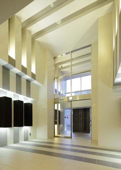 コンフォリア押上のロビー