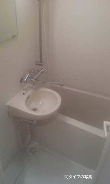 コンフォリア押上の浴室