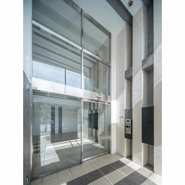 コンフォリア押上のエントランス