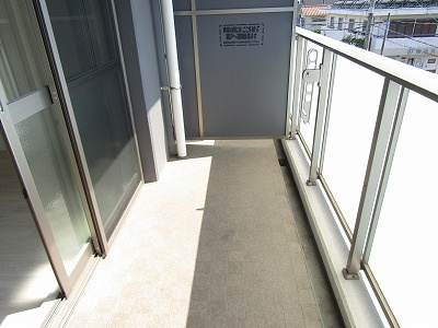 エストラーダブランカ下中条のバルコニー