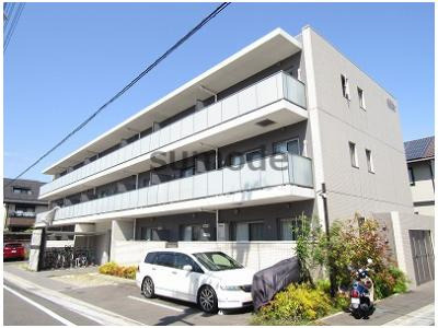 エストラーダブランカ下中条の外観