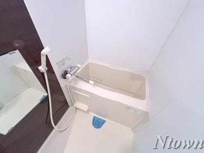 【浴室】 | K Flat | きれいなお風呂です