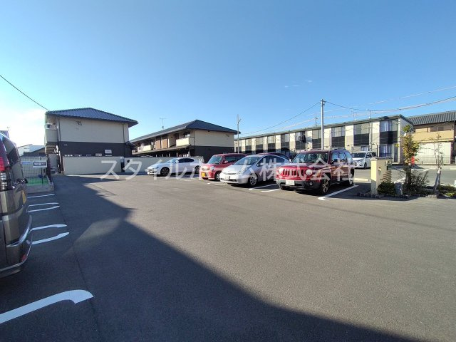 ヴェルジェAの駐車場