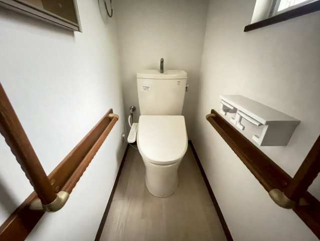 東金売戸建てのトイレ