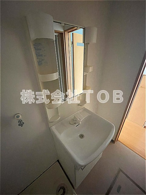 【独立洗面台】 | ガーネットハイツ | シャンプードレッサー※クリーニング中の撮影※