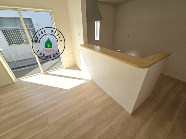 宇土市栗崎町第1₋3棟(1号棟)の内観：施工例|ダイニングとリビングのメリハリが付けやすい空間設計になっています。