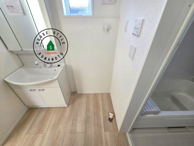 宇土市栗崎町第1₋3棟(1号棟)の内観：施工例|ランドリースペースは広さもたっぷり。