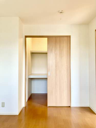 カトルフィーユ迫間　Ａの洋室