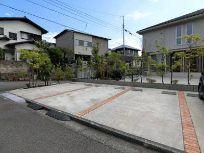 【駐車場】 | グランドソレーユ | 駐車場