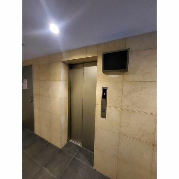 コレット春日の設備|エレベーター