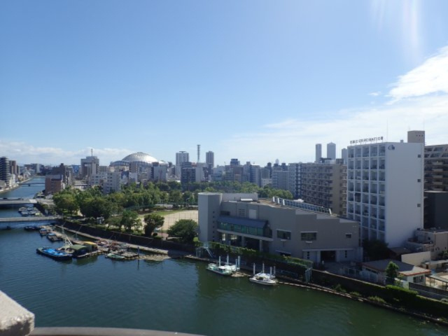 朝日プラザ長堀西の展望|木津川沿いに位置しています。日々の暮らしの中で自然の潤いを身近に感じることもできそうです。