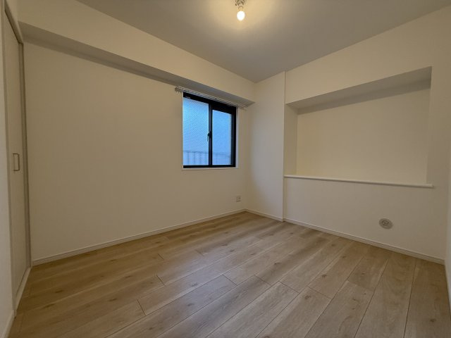 【洋室】 | レーベン三宮