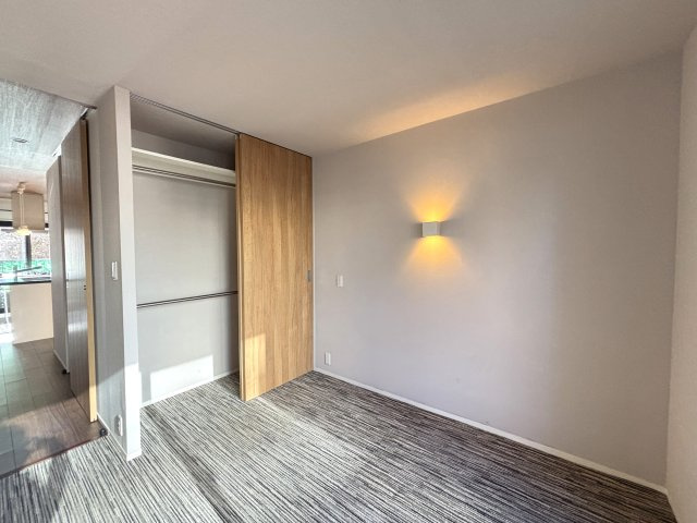 グローネット広尾ビルの洋室