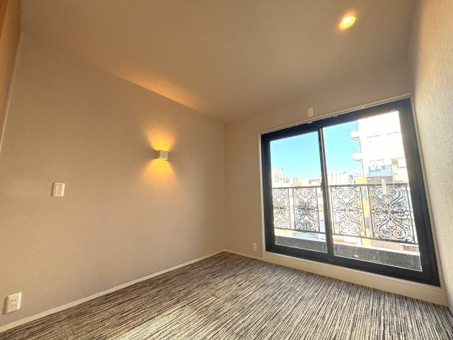 グローネット広尾ビルの洋室