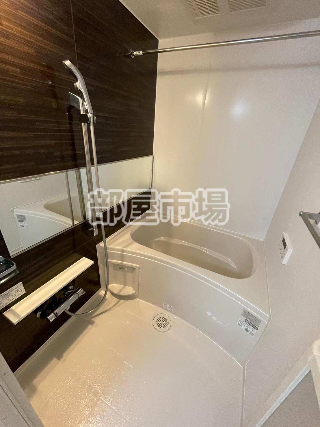 ラ・ポーズ　ゾーの浴室