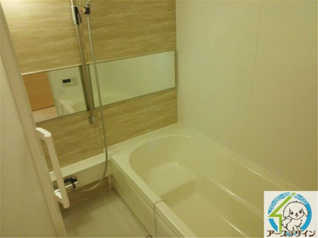 クレモンティーヌ　Aの浴室|※類似部屋