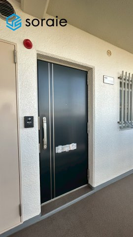 所沢ハイコーポマンションの玄関|3/5撮影