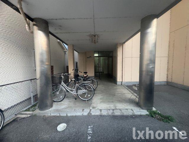 青葉丘コーポⅠのエントランス