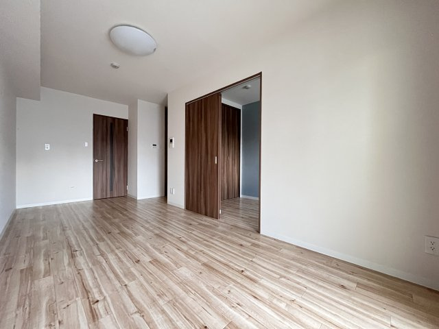 シスイル遠里小野の居間・リビング