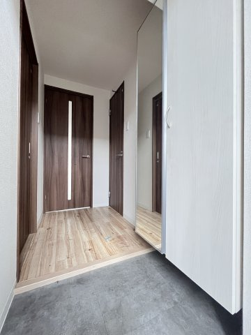 シスイル遠里小野の玄関