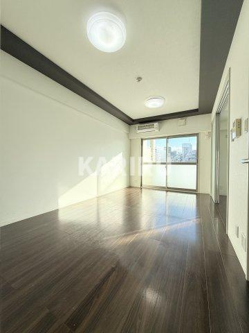 ラフィーネレジデンスの居間・リビング