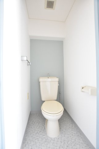 ヴェルデ公園南のトイレ