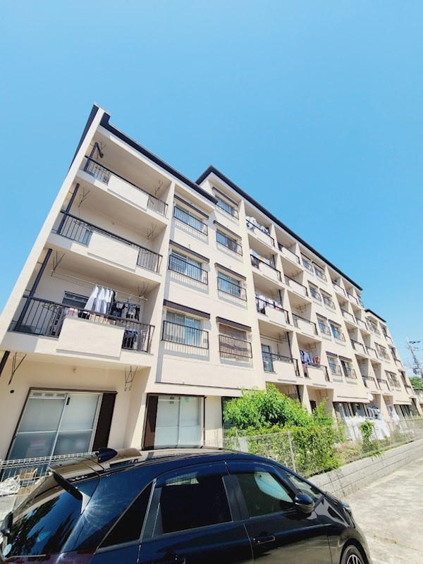 サンビルダー甲子園パークサイドの外観