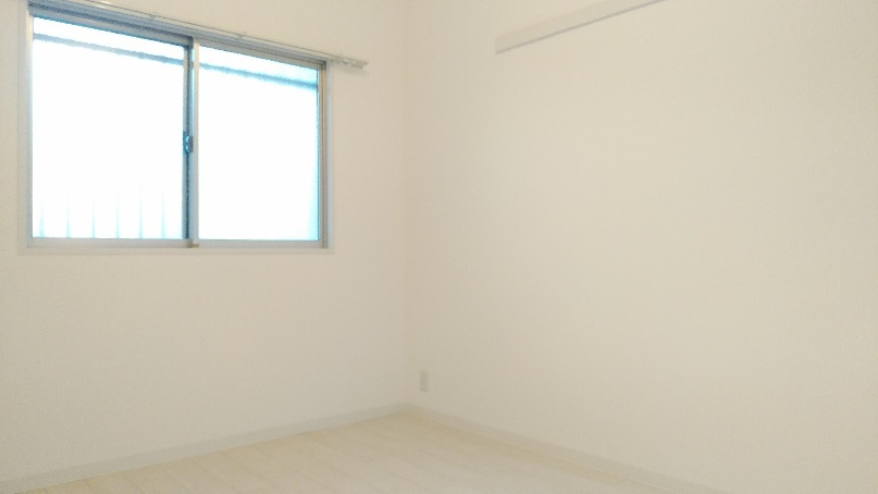 プライムアーバン武蔵小金井の子供部屋|※参考写真　玄関側洋室
