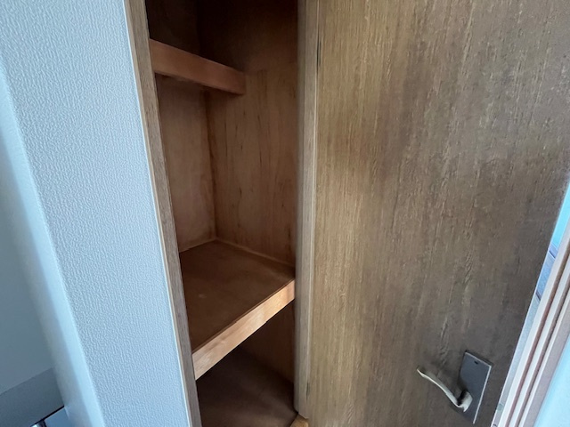 大阪府富田林市東板持町貸家の収納