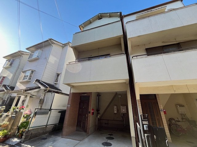 大阪府富田林市東板持町貸家の外観