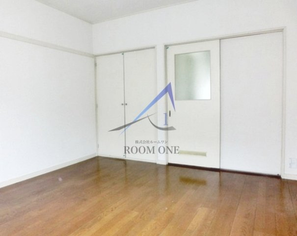 メゾンさつきの居間・リビング|洋室のお部屋です。