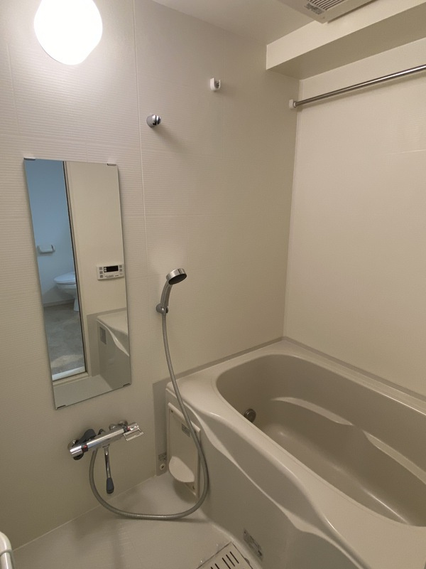 エスファルベプレスト東日暮里の浴室