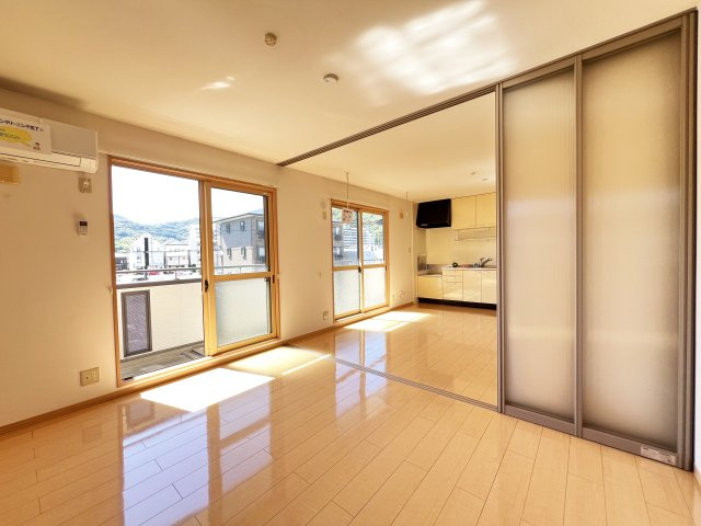 エトワール百石の洋室