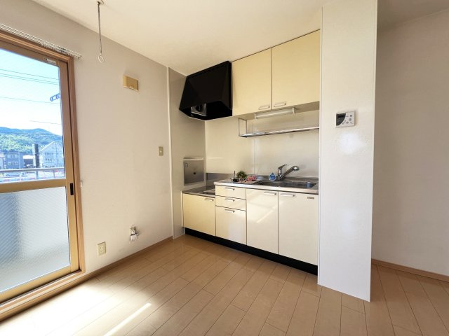 エトワール百石の居間・リビング