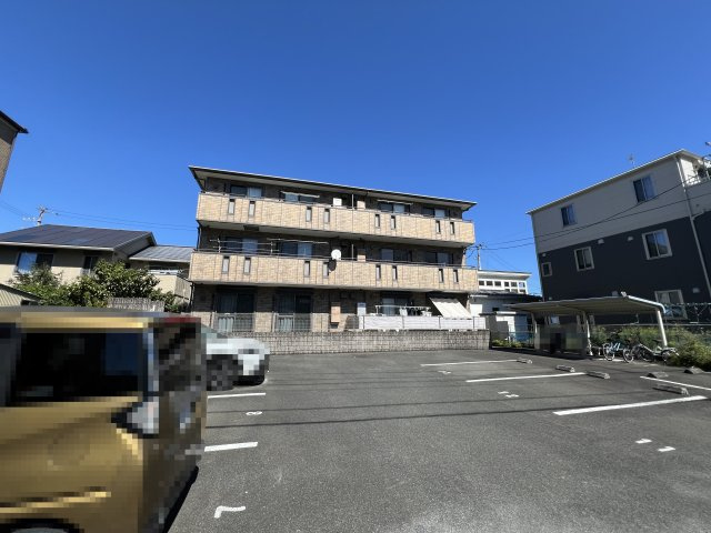 エトワール百石の駐車場