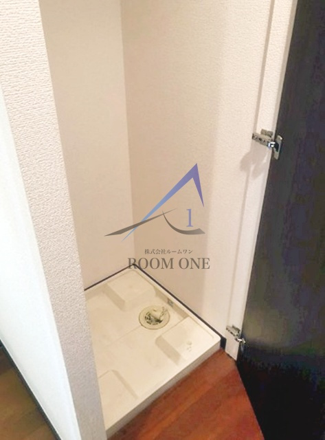 スカイコート池袋西壱番館の設備|洗濯機置き場です。