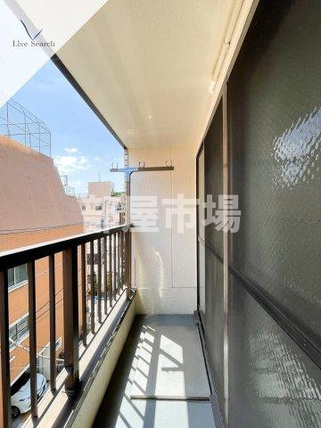 techhouse.tokyoのバルコニー