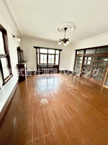 新稲3丁目一戸建の洋室|18帖の応接間