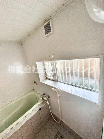 新稲3丁目一戸建のその他|窓