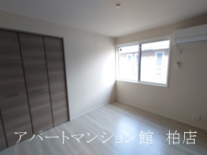 【寝室】 | フライハイト