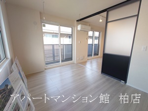 【居間・リビング】 | フライハイト
