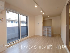 フライハイトの居間・リビング