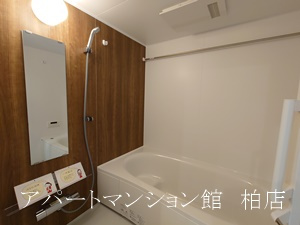 【浴室】 | フライハイト