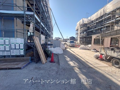 プラヴールの駐車場