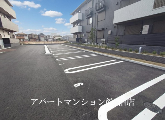 プラヴールの駐車場