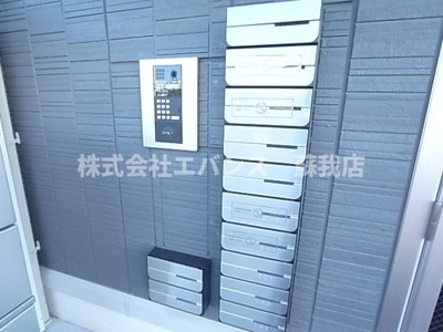 【エントランス】 | AALII（アアリイ）Ｉ | 落ち着いたエントランスです