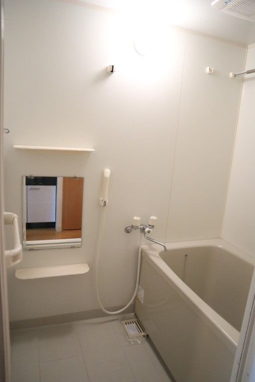 プロニティ　タナカの浴室