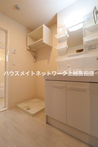 ルミナーレの独立洗面台|シャワー洗面台（参考同型205号室室内写真）