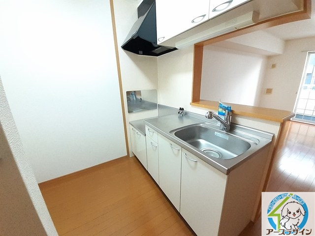 ヴィラ・セレーノのキッチン|パース写真